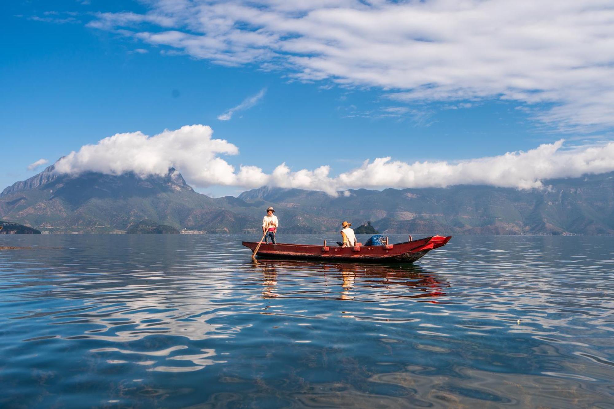 Hotel Indigo Lugu Lake By Ihg Lijiang  Exterior photo
