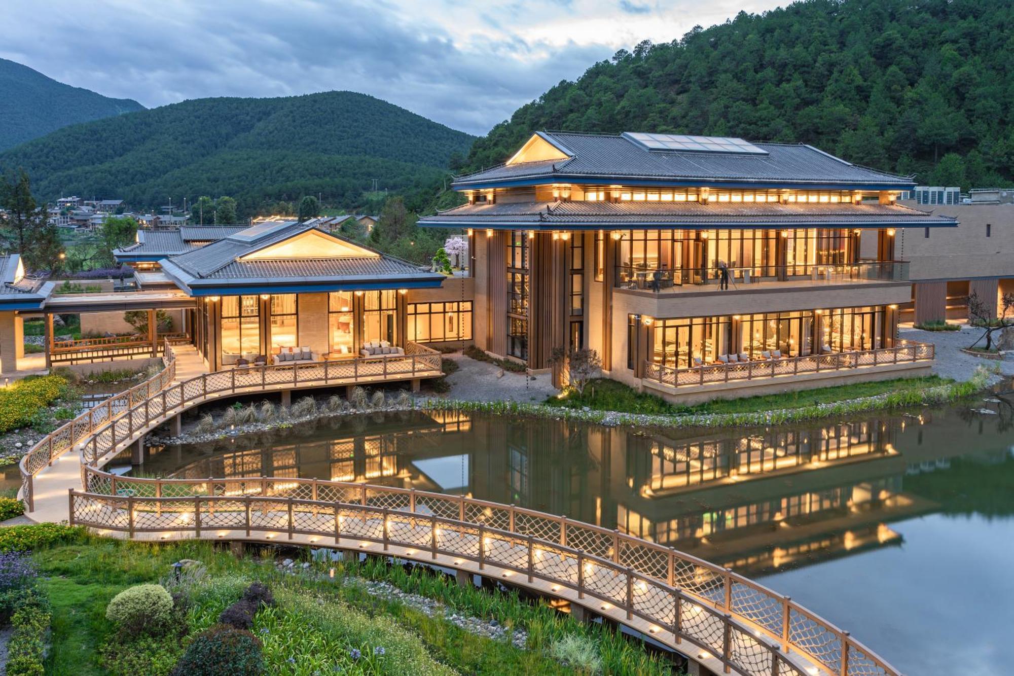 Hotel Indigo Lugu Lake By Ihg Lijiang  Exterior photo