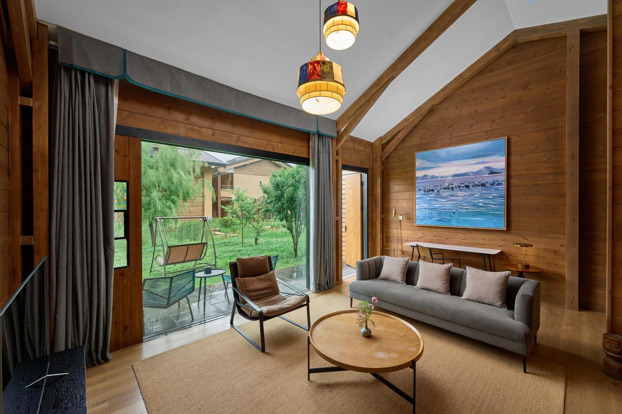 Hotel Indigo Lugu Lake By Ihg Lijiang  Exterior photo