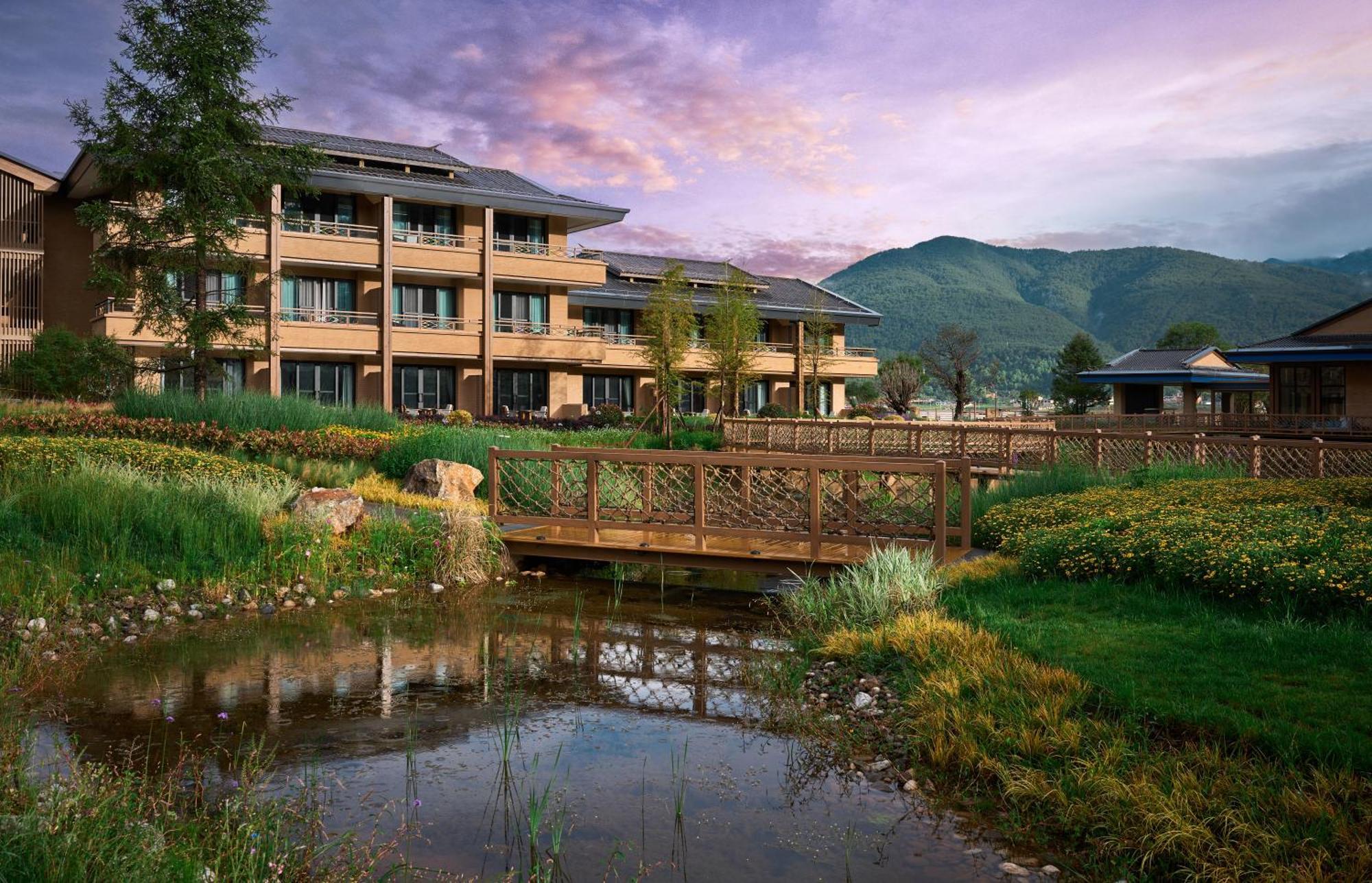 Hotel Indigo Lugu Lake By Ihg Lijiang  Exterior photo