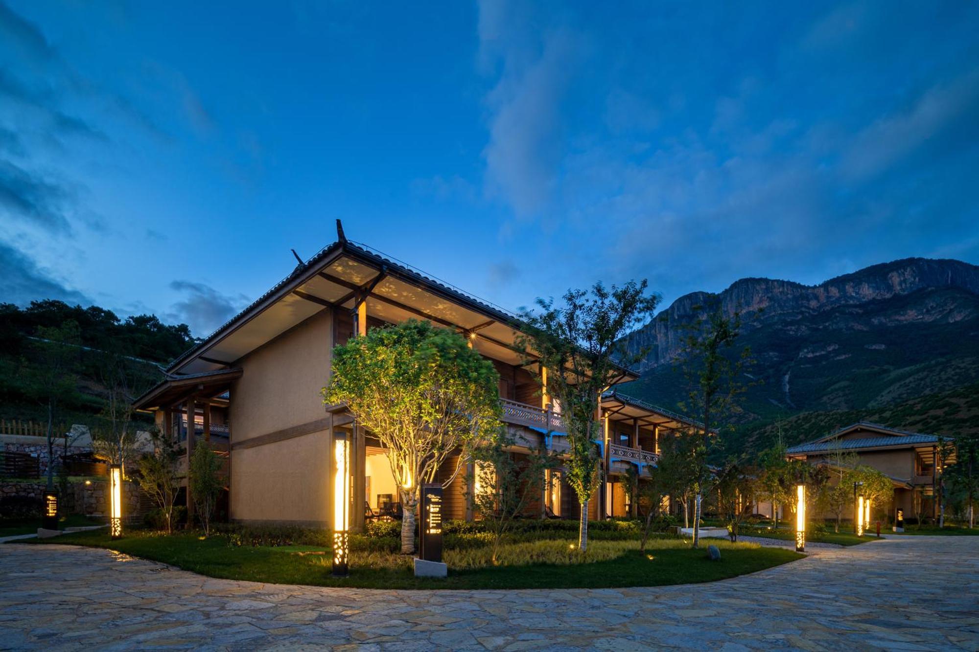 Hotel Indigo Lugu Lake By Ihg Lijiang  Exterior photo